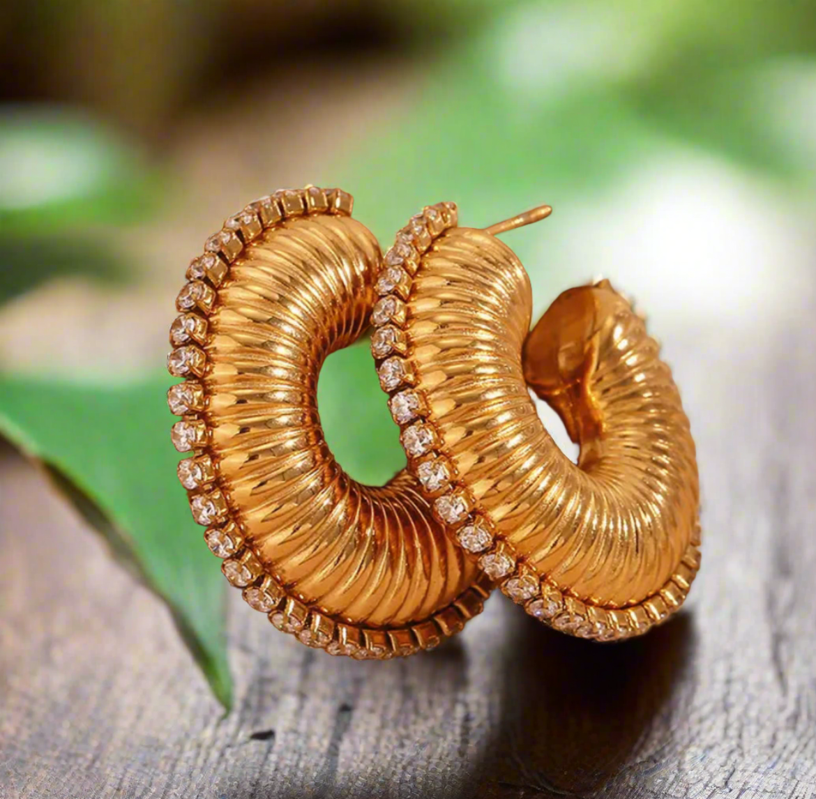 Ribbed Chunky Mohawk Hoop Earrings