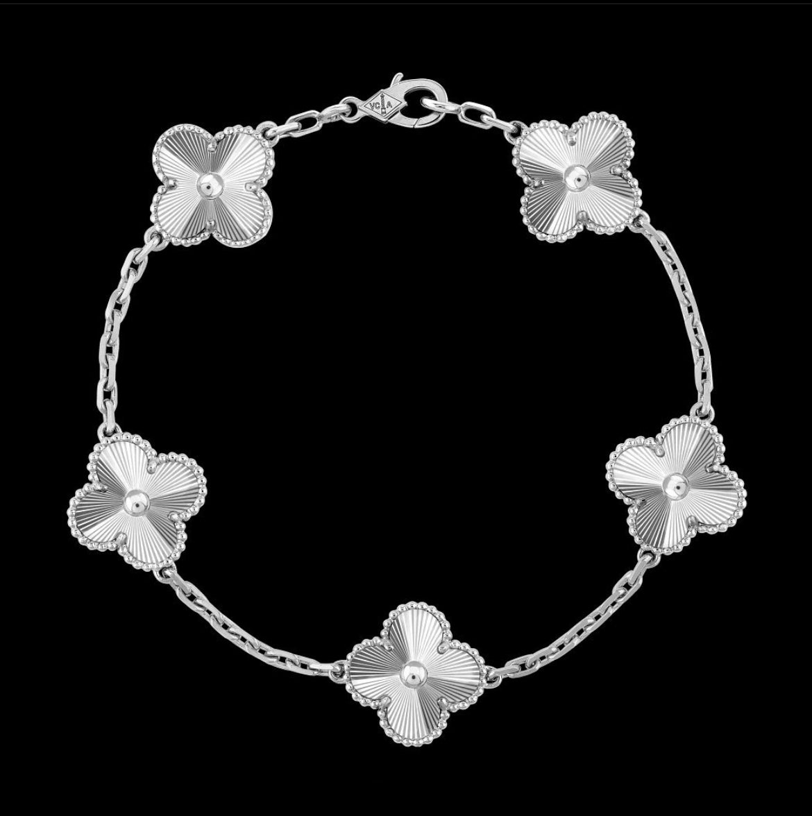 5 Clover Bracelet