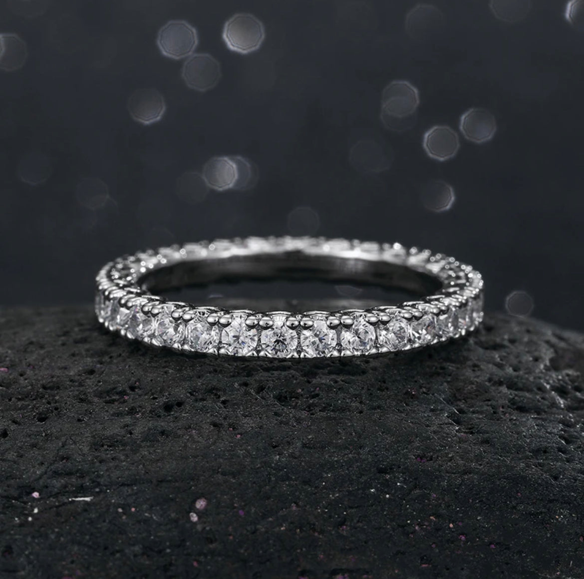 Side Heart Eternity Band