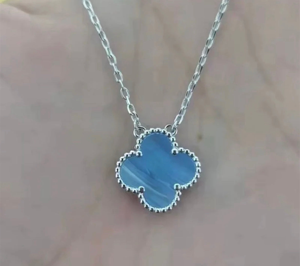Single Clover Necklace