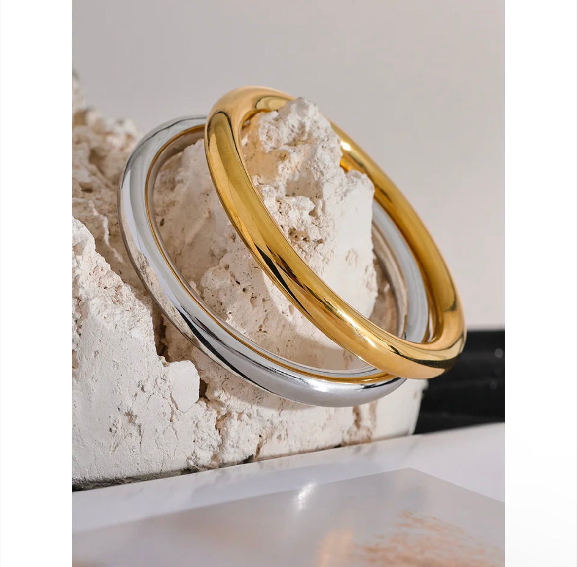 The Classic Bangle