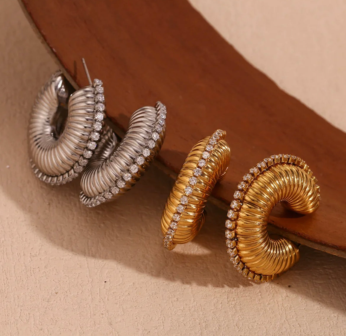 Ribbed Chunky Mohawk Hoop Earrings