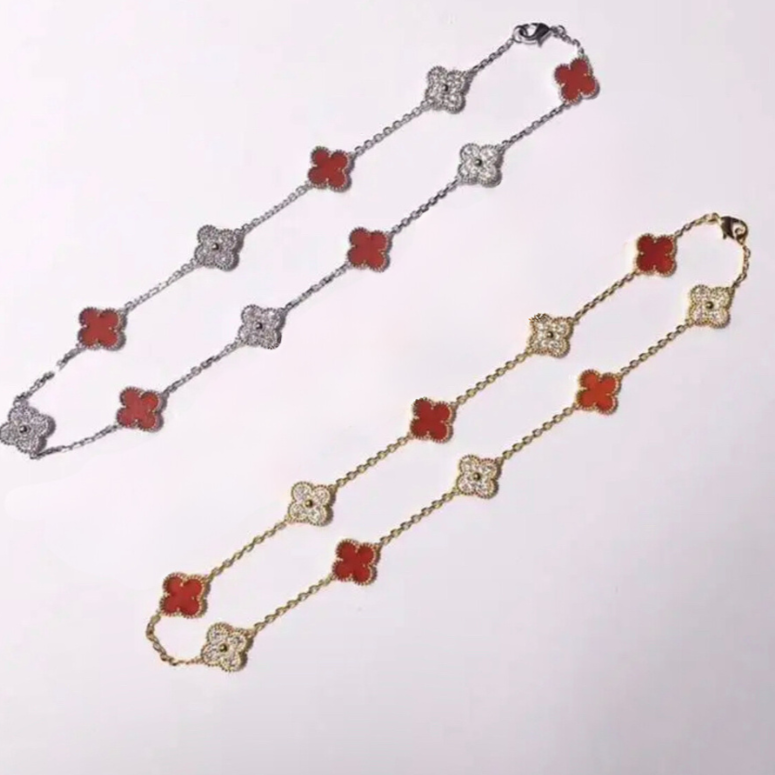 10 Clover Necklace