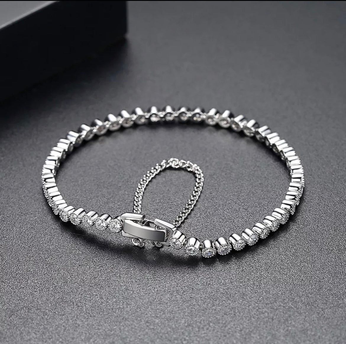 Round cut Tennis Bracelet