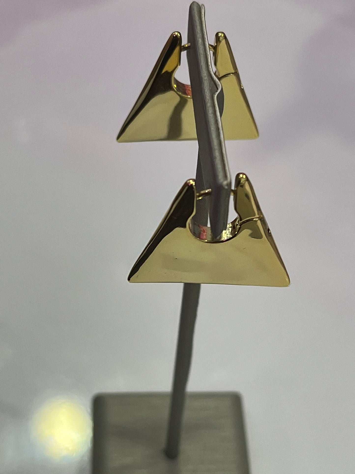 Solid Triangular Hoop