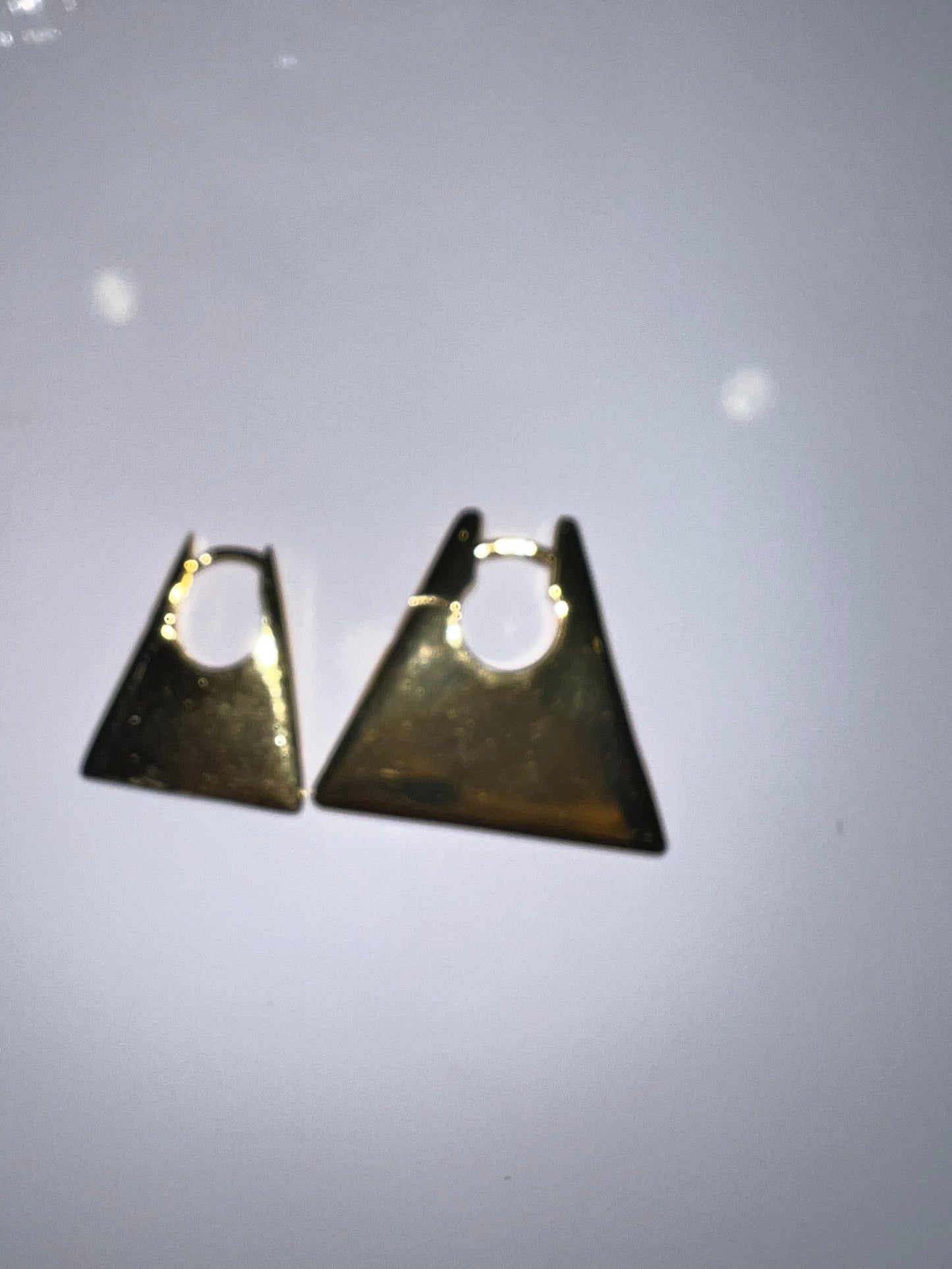 Solid Triangular Hoop