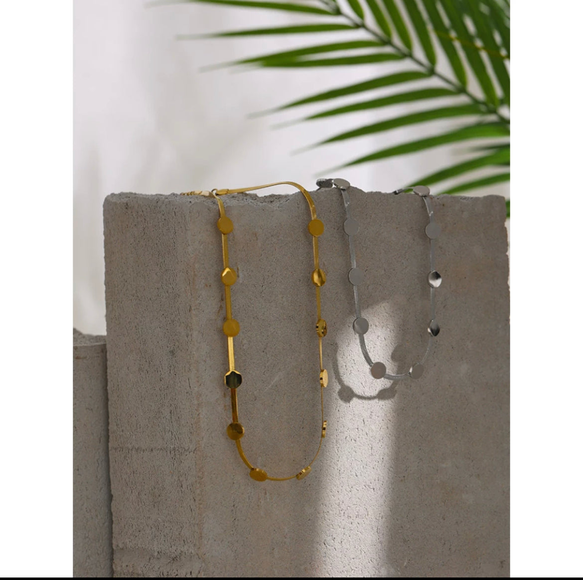 Circled Herringbone Necklace